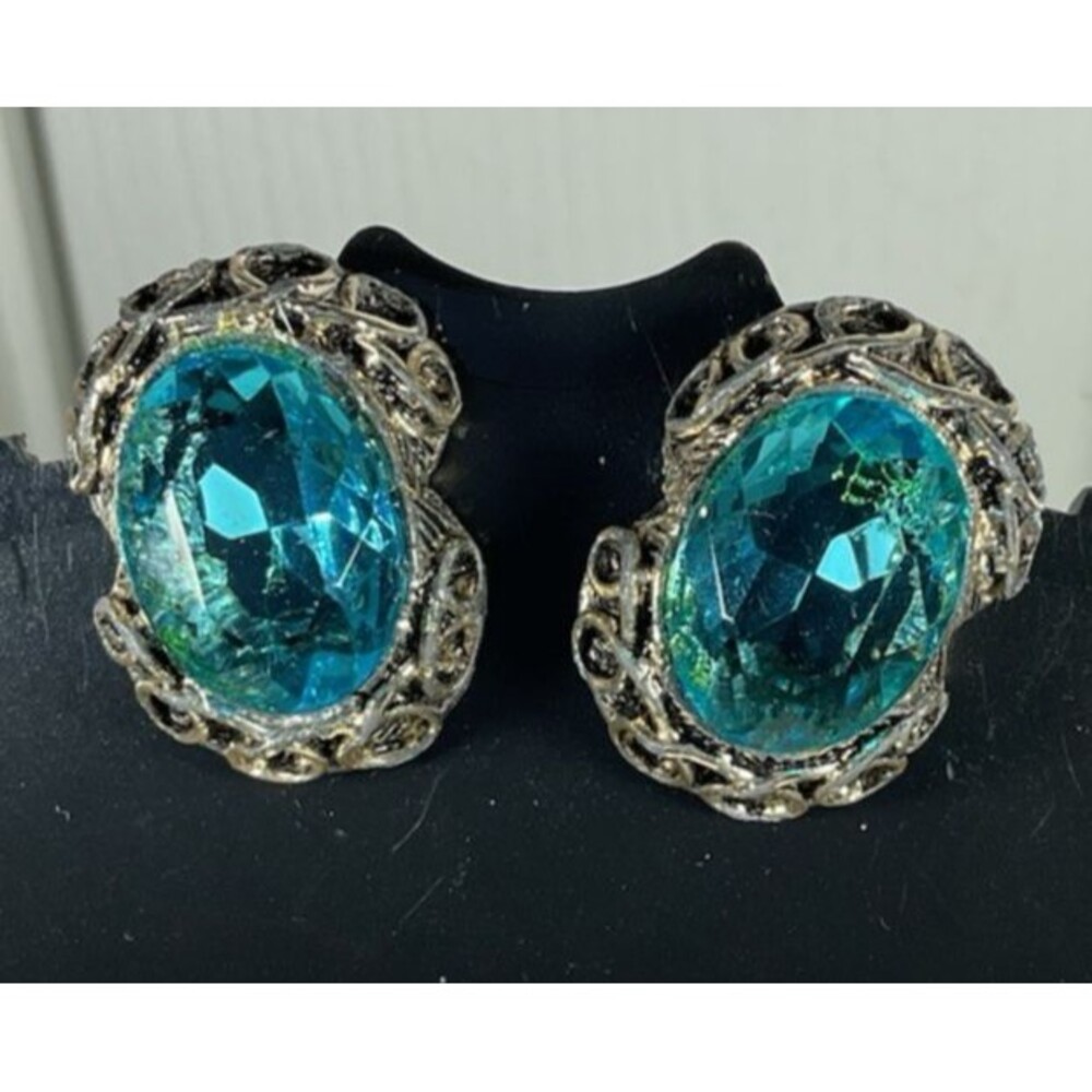MCM Clip-on Earrings Large Faceted Oval Aqua-blue Rhinestones Filigree Set EUC